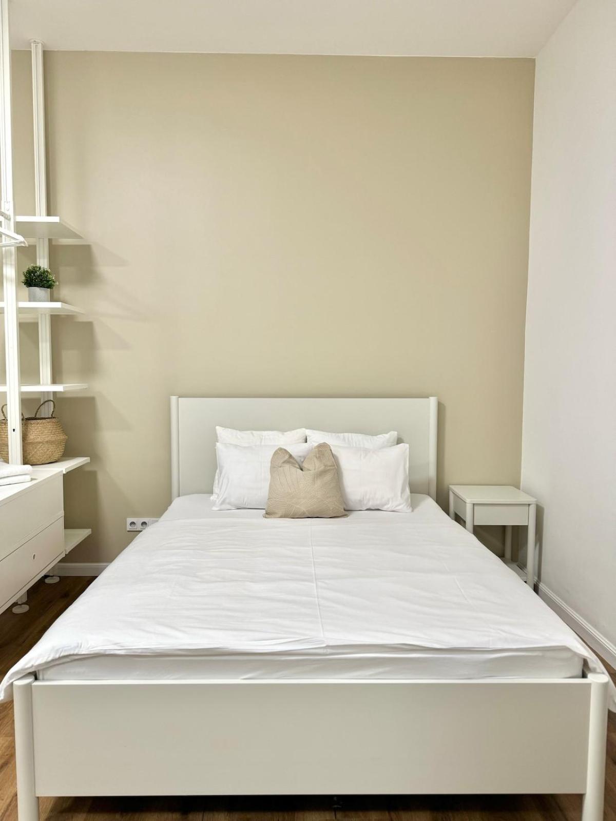 Cozy & Charmimg 2-Bed Apartment In Heart Of Praha Eksteriør bilde