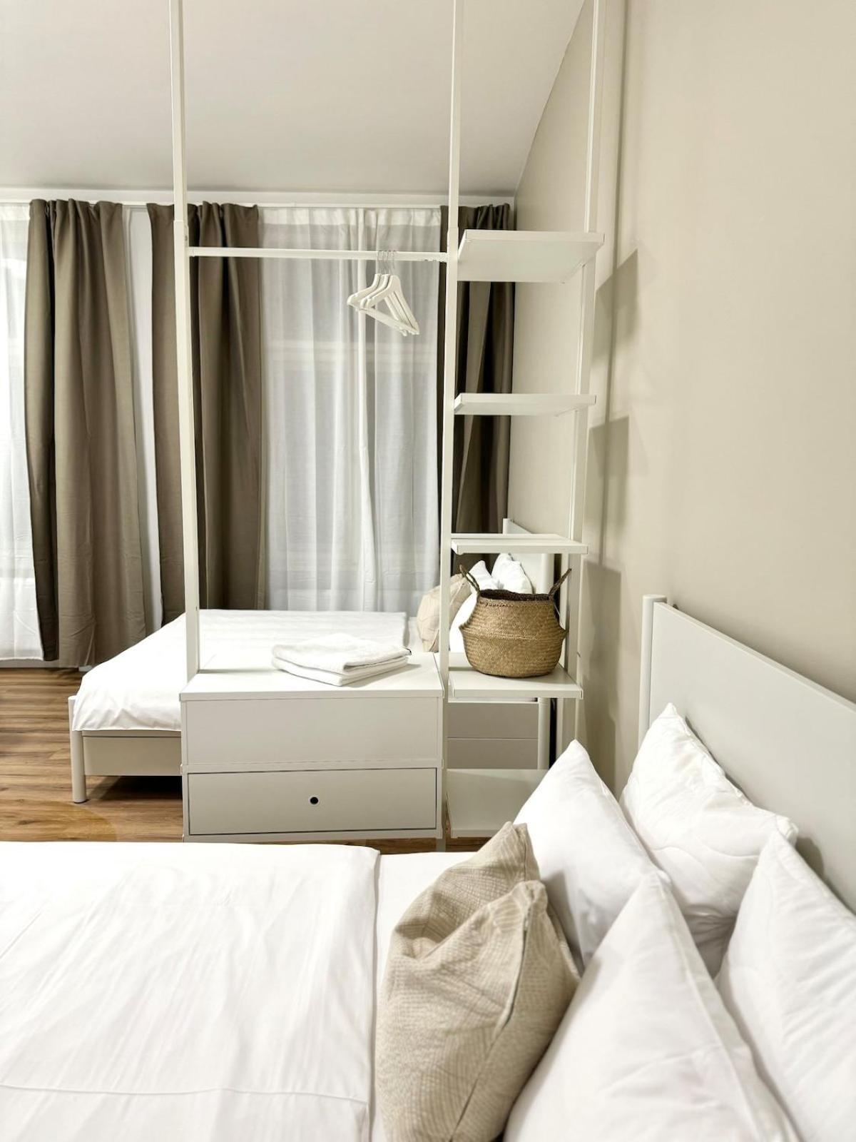 Cozy & Charmimg 2-Bed Apartment In Heart Of Praha Eksteriør bilde